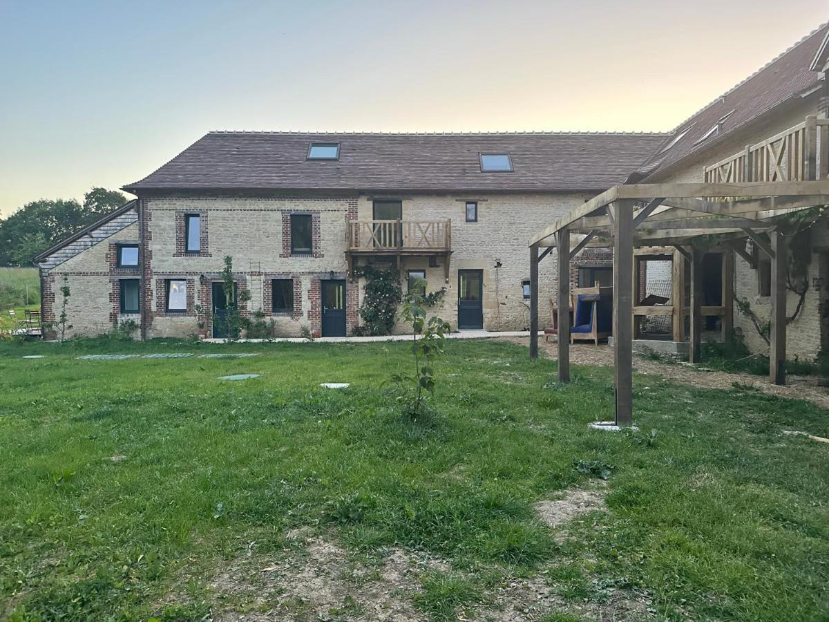 Gite Confortable Au Milieu Des Pres - La Ferme De Montigny Neauphe-Sur-Dive Eksteriør billede