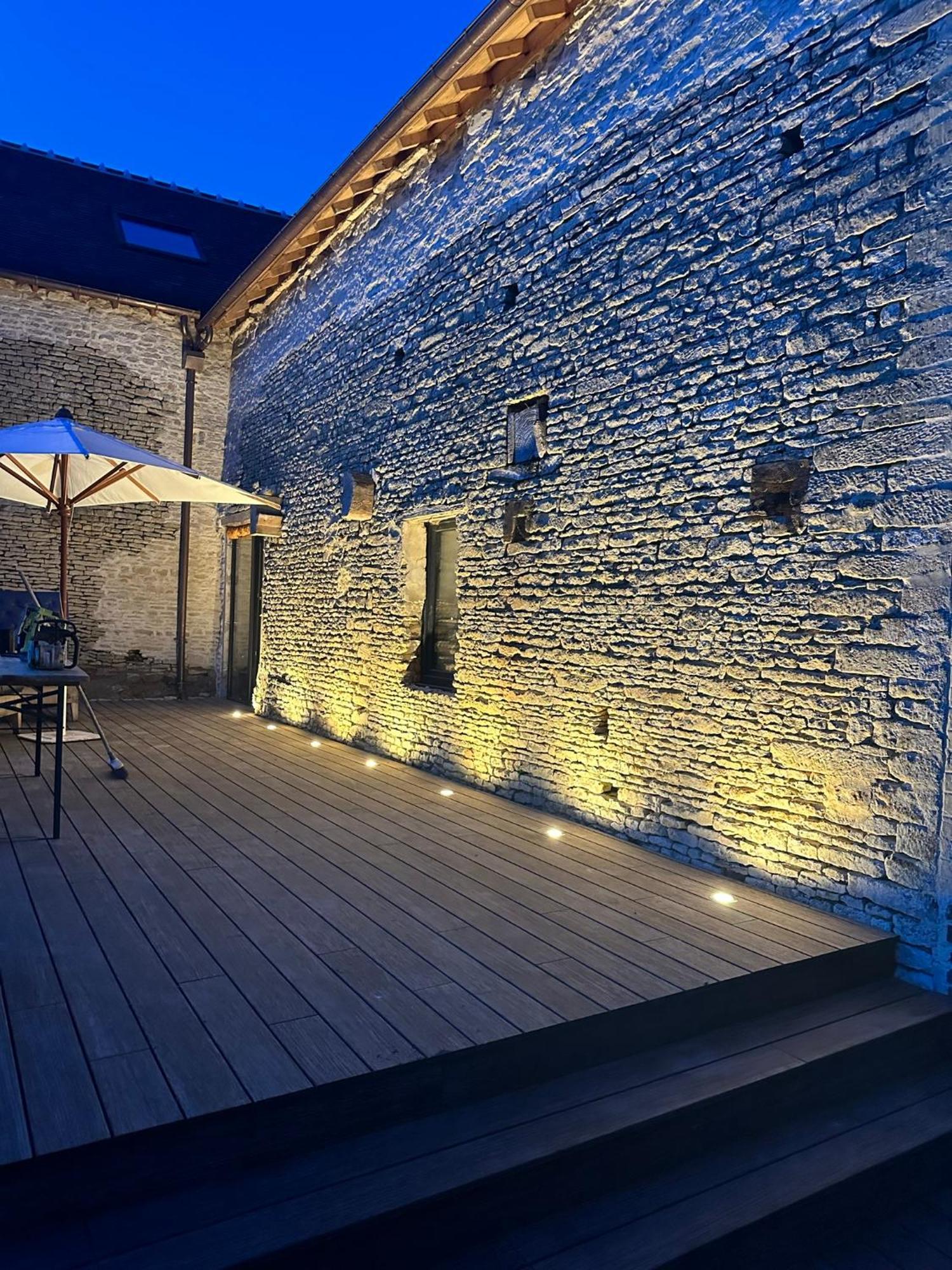 Gite Confortable Au Milieu Des Pres - La Ferme De Montigny Neauphe-Sur-Dive Eksteriør billede